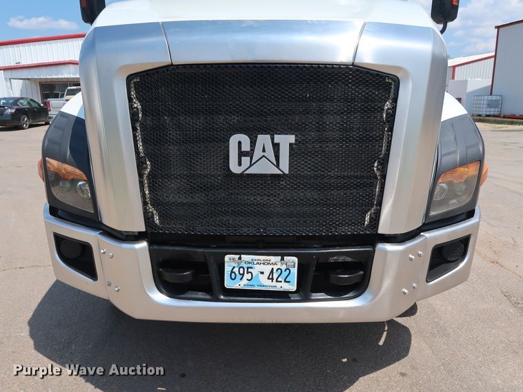 image for item DG4097 2015 Caterpillar CT660S semi truck