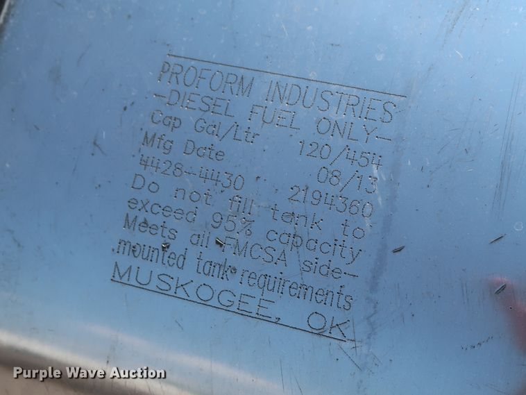 image for item DG4097 2015 Caterpillar CT660S semi truck