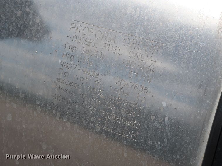 image for item DG4097 2015 Caterpillar CT660S semi truck