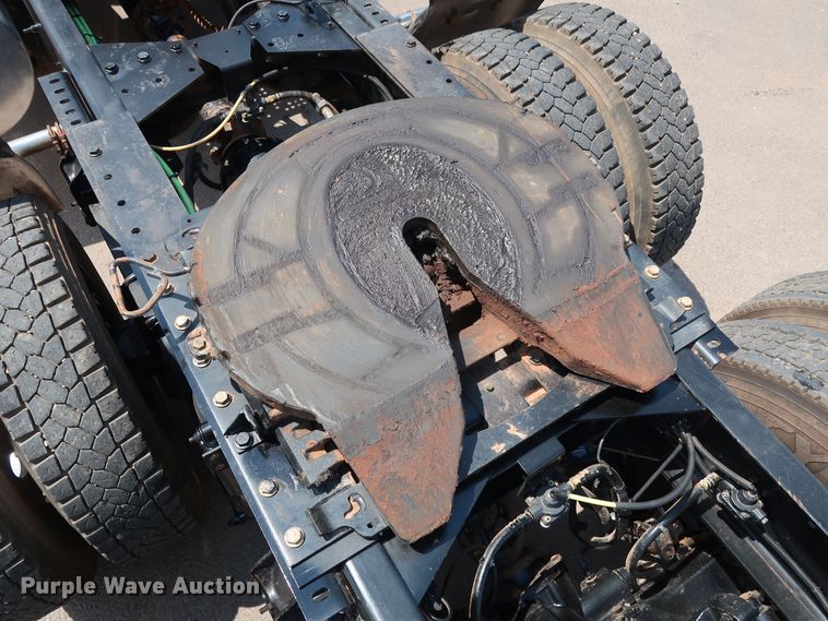 image for item DG4097 2015 Caterpillar CT660S semi truck