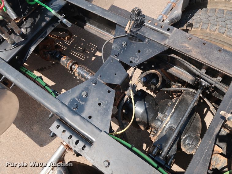 image for item DG4097 2015 Caterpillar CT660S semi truck