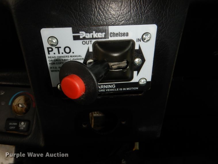 image for item DG4846 1998 Peterbilt 379 semi truck