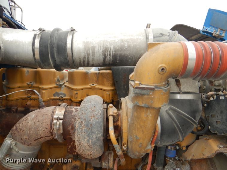 image for item DG4846 1998 Peterbilt 379 semi truck