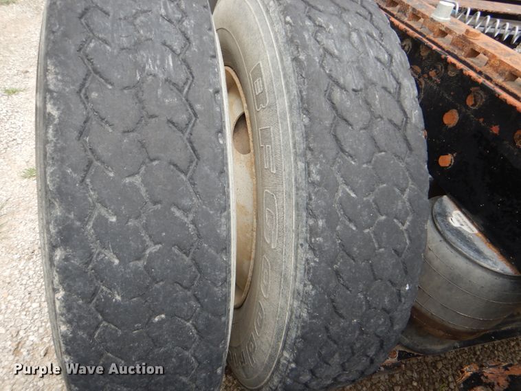 image for item DG4846 1998 Peterbilt 379 semi truck