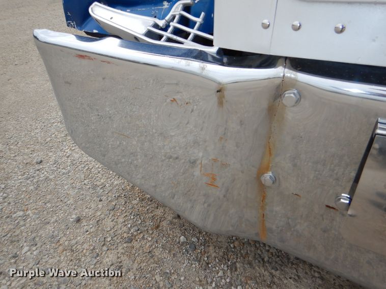 image for item DG4846 1998 Peterbilt 379 semi truck