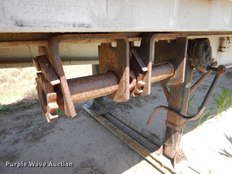 image for item DG5814 2004 Ravens AFTW58048WSAWI flatbed trailer