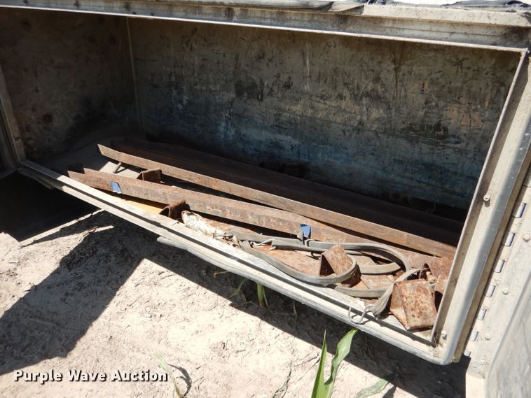 image for item DG5814 2004 Ravens AFTW58048WSAWI flatbed trailer