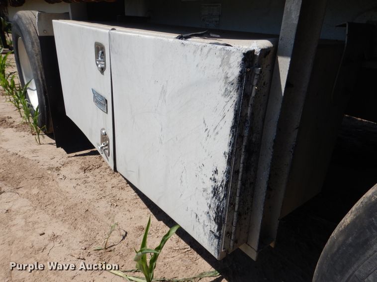 image for item DG5814 2004 Ravens AFTW58048WSAWI flatbed trailer