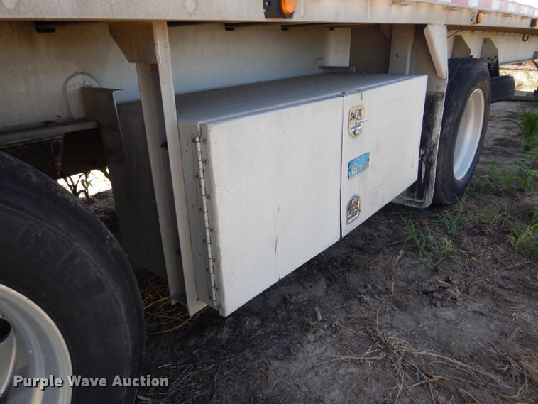 image for item DG5814 2004 Ravens AFTW58048WSAWI flatbed trailer