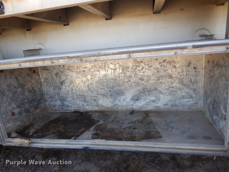 image for item DG5814 2004 Ravens AFTW58048WSAWI flatbed trailer