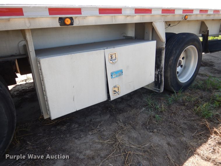 image for item DG5814 2004 Ravens AFTW58048WSAWI flatbed trailer