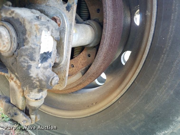 image for item DG5814 2004 Ravens AFTW58048WSAWI flatbed trailer