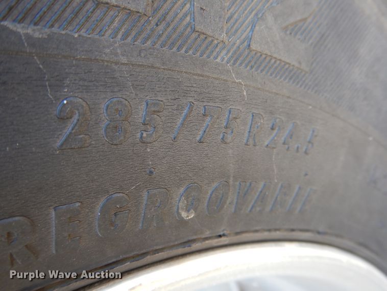 image for item DG5814 2004 Ravens AFTW58048WSAWI flatbed trailer