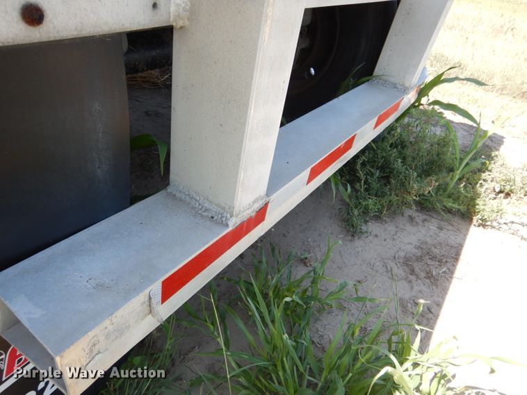 image for item DG5814 2004 Ravens AFTW58048WSAWI flatbed trailer