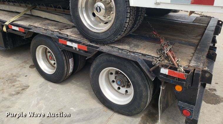 image for item DH4585 2003 Doonan 482DB14B drop deck trailer