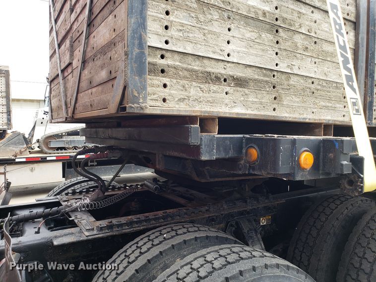 image for item DH4585 2003 Doonan 482DB14B drop deck trailer