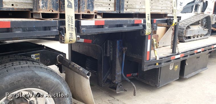 image for item DH4585 2003 Doonan 482DB14B drop deck trailer