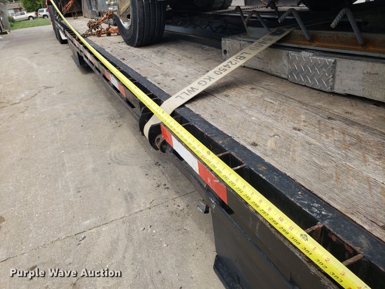 image for item DH4585 2003 Doonan 482DB14B drop deck trailer