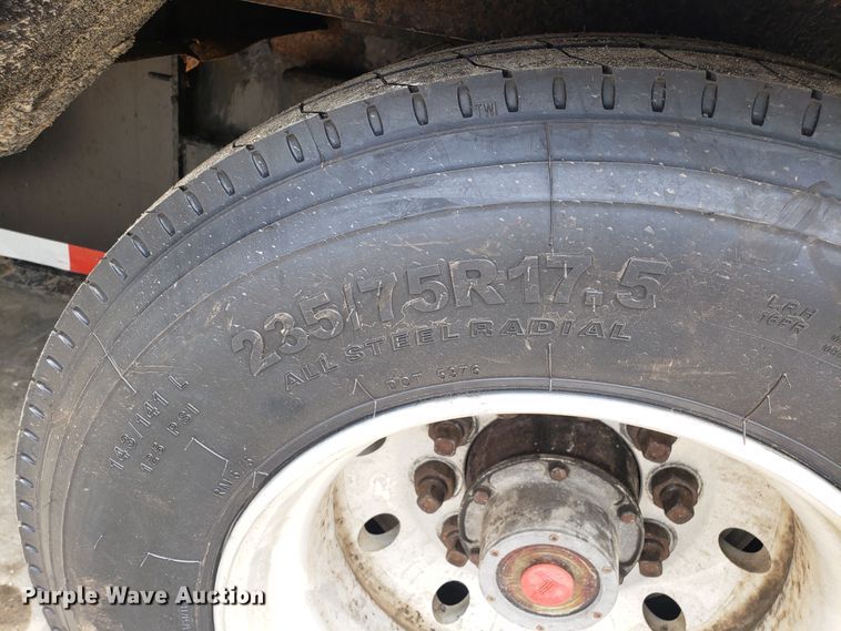 image for item DH4585 2003 Doonan 482DB14B drop deck trailer