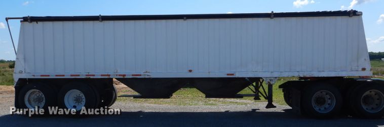 image for item DH6016 1997 Jet double hopper bottom grain trailer