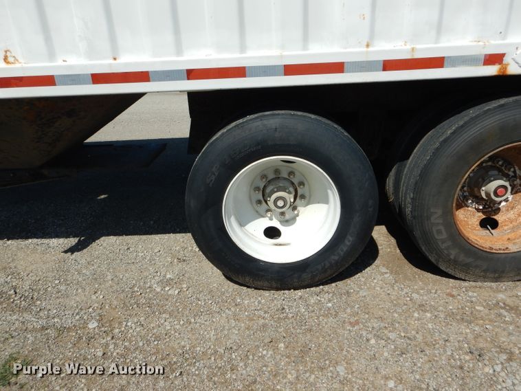 image for item DH6016 1997 Jet double hopper bottom grain trailer