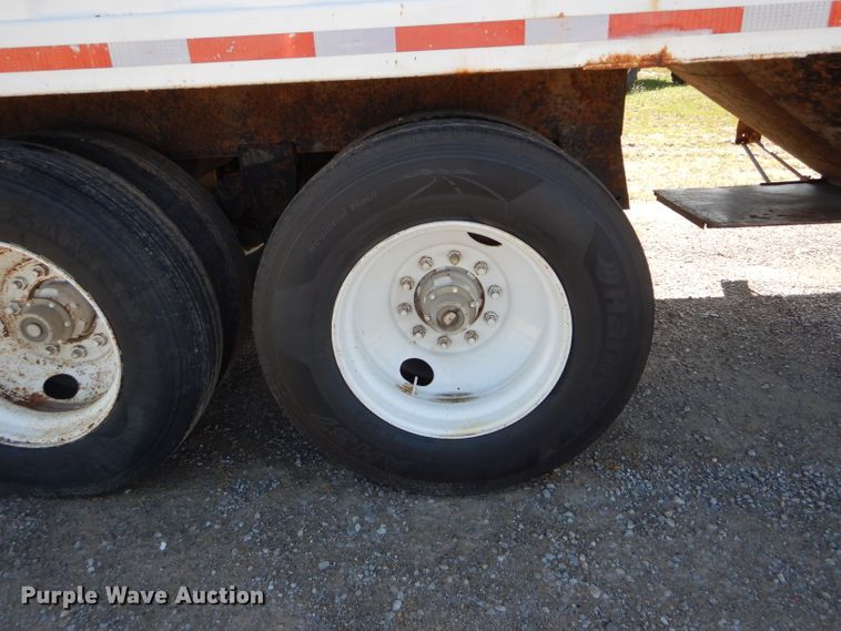 image for item DH6016 1997 Jet double hopper bottom grain trailer