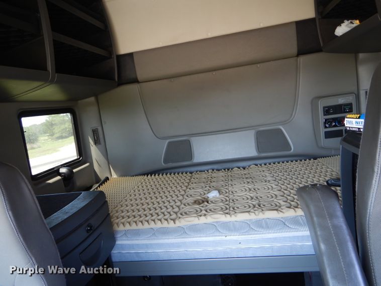 image for item DH6029 2014 International ProStar semi truck