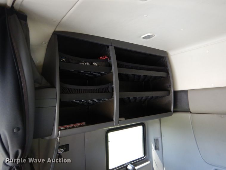 image for item DH6029 2014 International ProStar semi truck