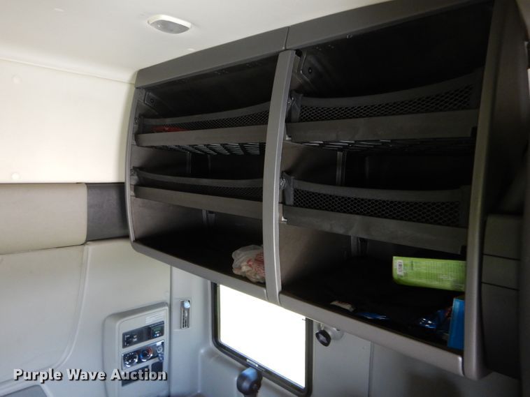 image for item DH6029 2014 International ProStar semi truck