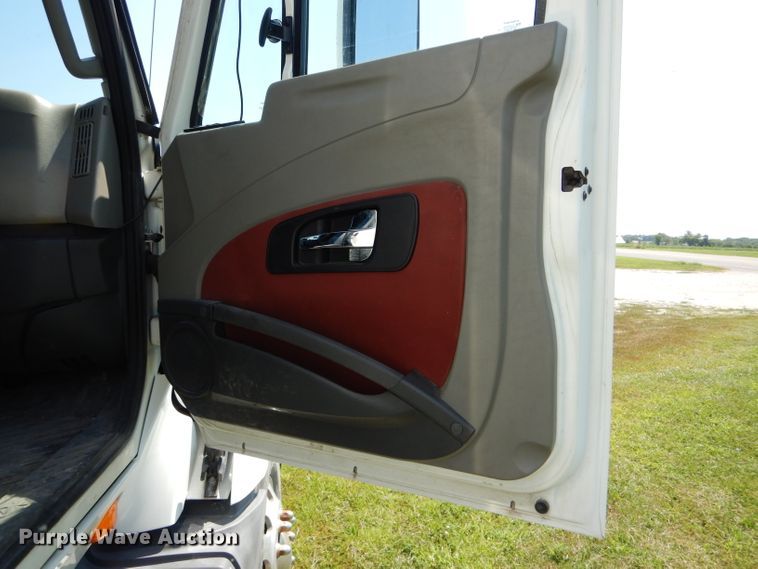 image for item DH6029 2014 International ProStar semi truck