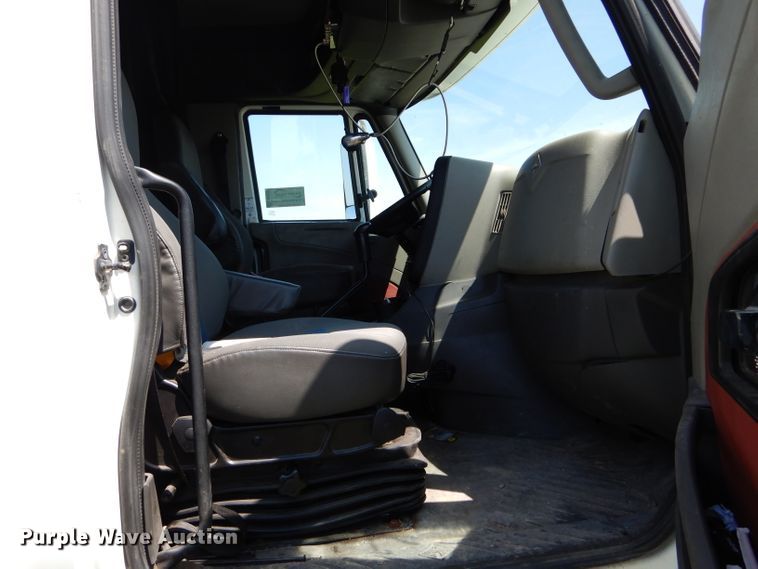 image for item DH6029 2014 International ProStar semi truck