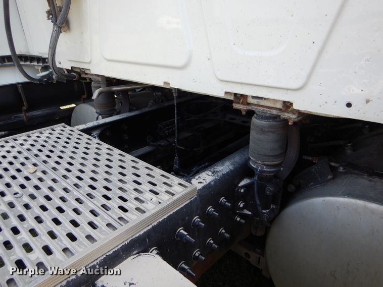 image for item DH6029 2014 International ProStar semi truck