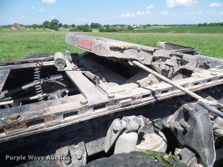 image for item DI0572 1997 Freightliner FLD semi truck