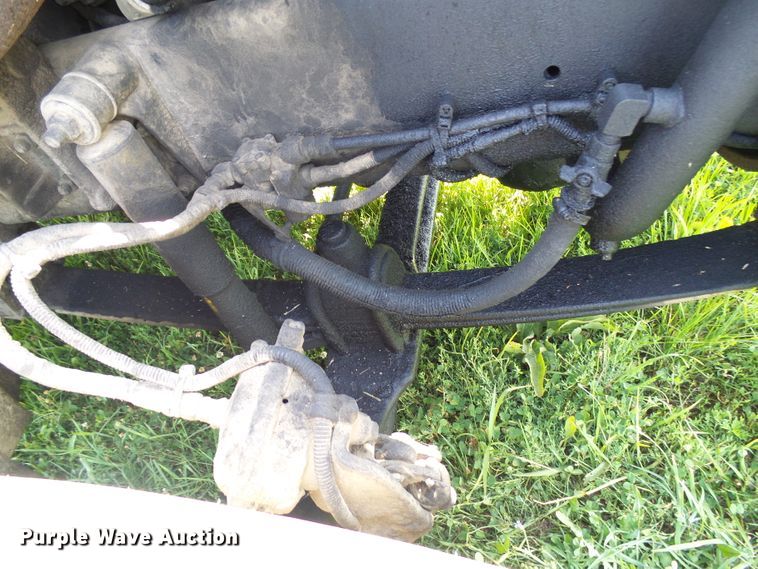 image for item DI0572 1997 Freightliner FLD semi truck