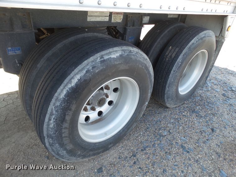 image for item DI0753 2013 Wilson DWH-500SS double hopper bottom grain trailer