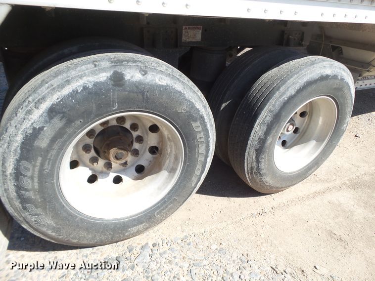 image for item DI0753 2013 Wilson DWH-500SS double hopper bottom grain trailer