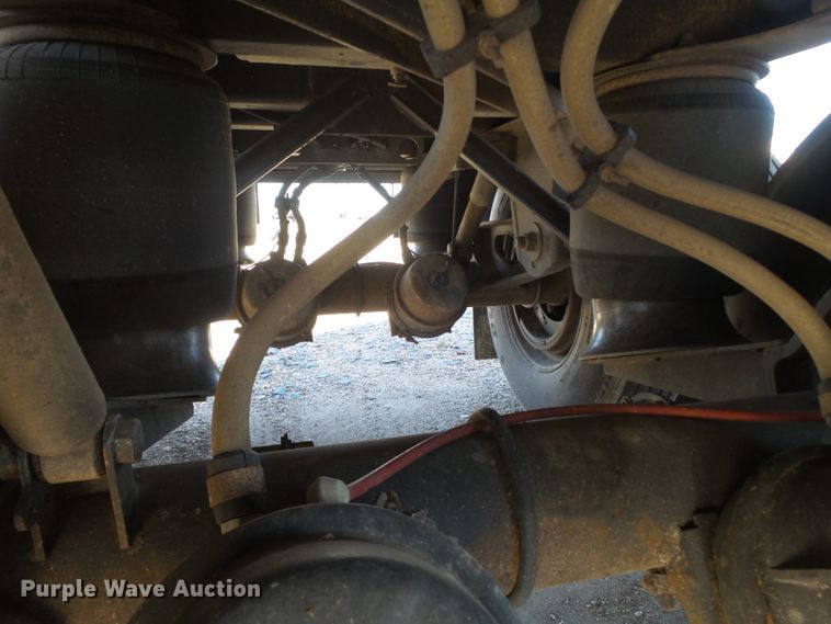 image for item DI0753 2013 Wilson DWH-500SS double hopper bottom grain trailer