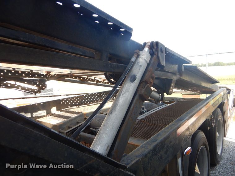 image for item ED9361 2000 Shamrock car carrier trailer