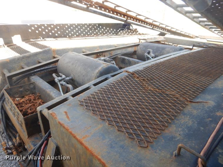 image for item ED9361 2000 Shamrock car carrier trailer