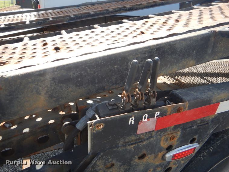 image for item ED9361 2000 Shamrock car carrier trailer