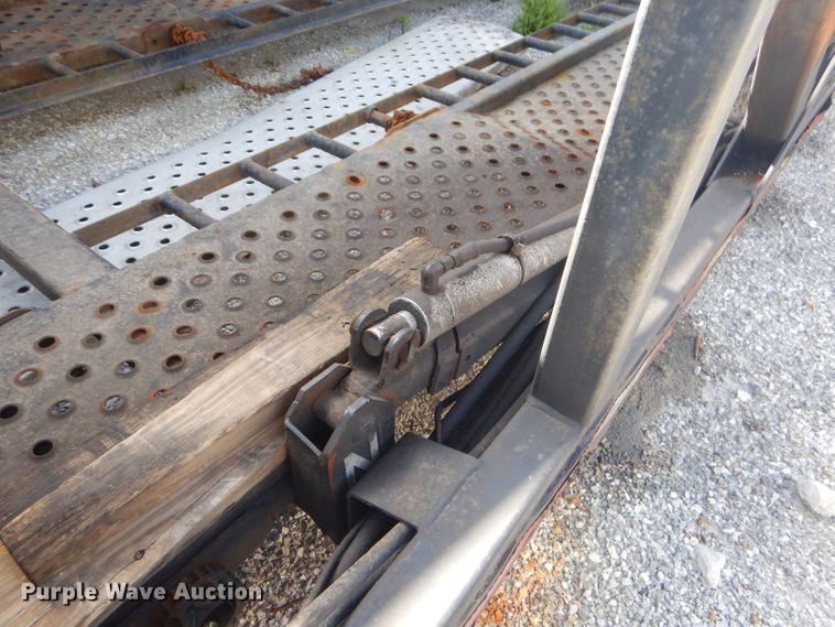 image for item ED9361 2000 Shamrock car carrier trailer