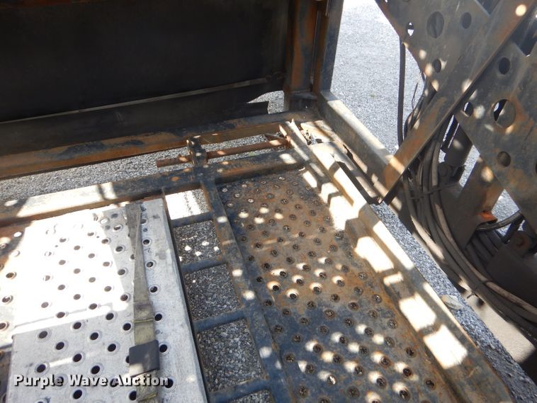 image for item ED9361 2000 Shamrock car carrier trailer