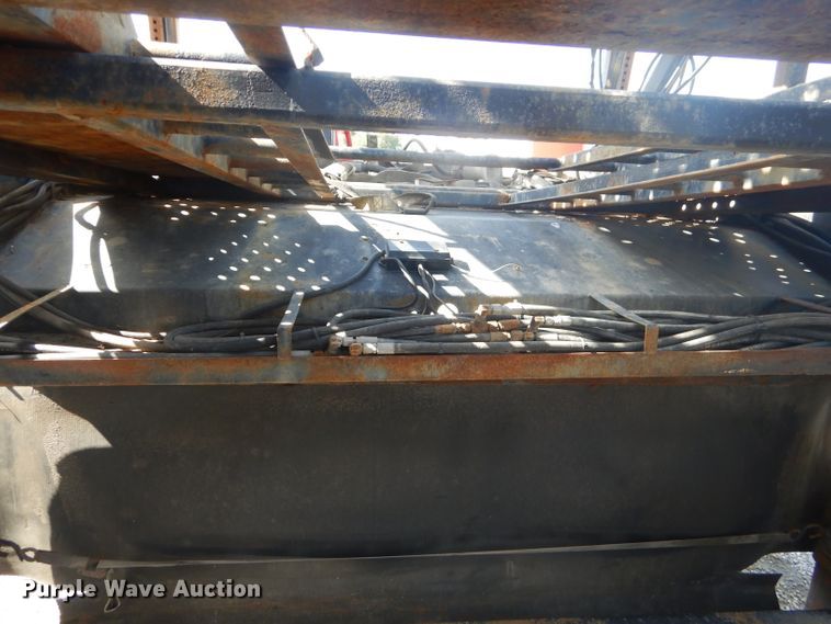 image for item ED9361 2000 Shamrock car carrier trailer