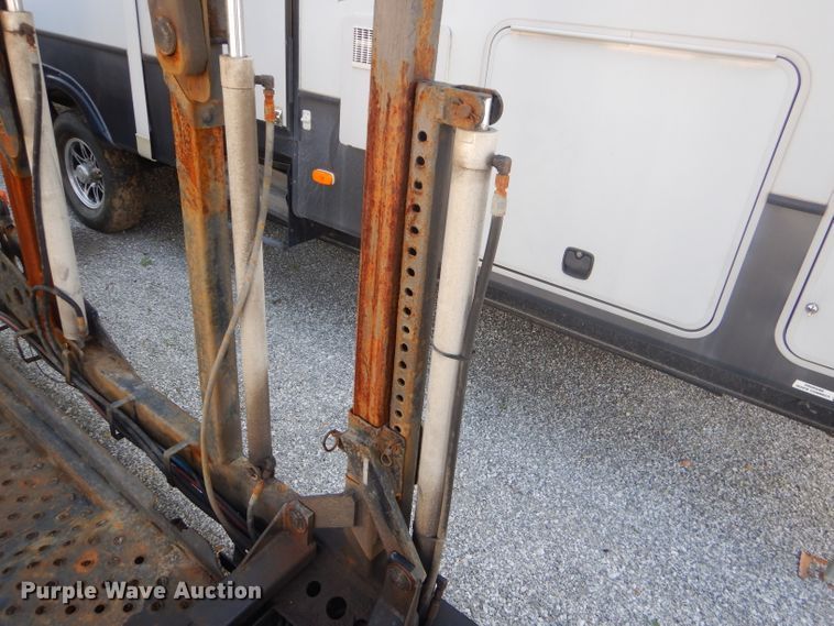 image for item ED9361 2000 Shamrock car carrier trailer