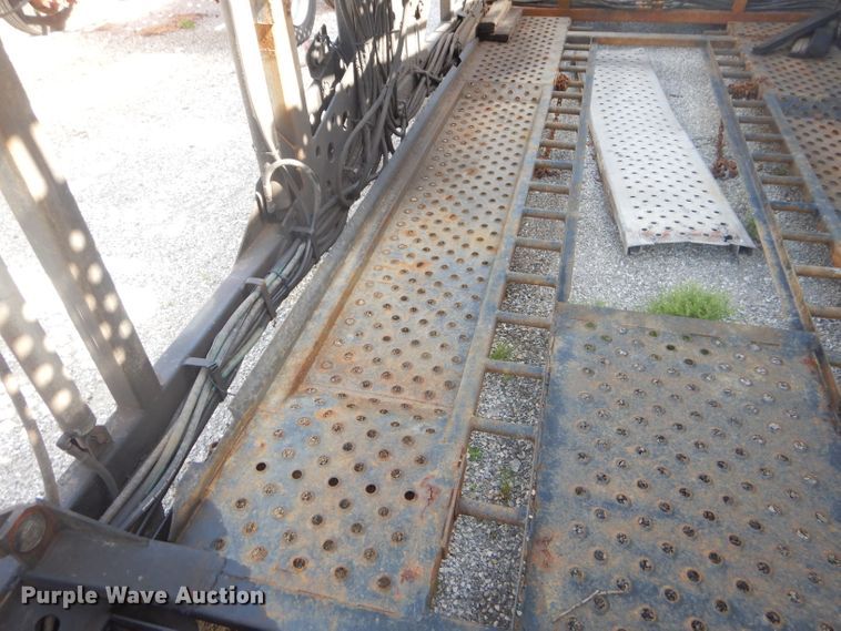 image for item ED9361 2000 Shamrock car carrier trailer