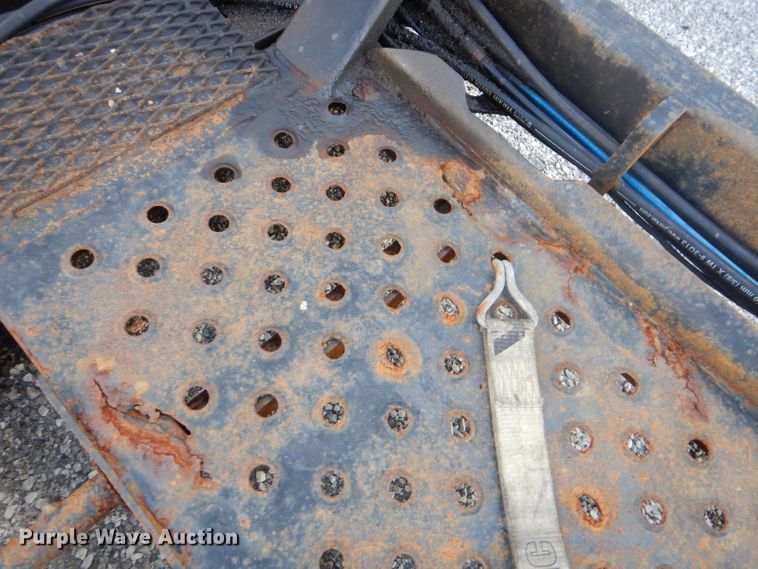 image for item ED9361 2000 Shamrock car carrier trailer