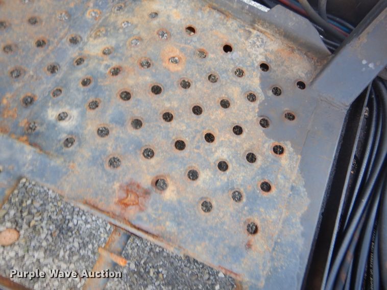 image for item ED9361 2000 Shamrock car carrier trailer