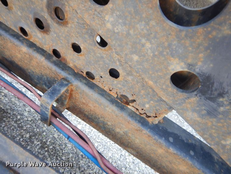 image for item ED9361 2000 Shamrock car carrier trailer