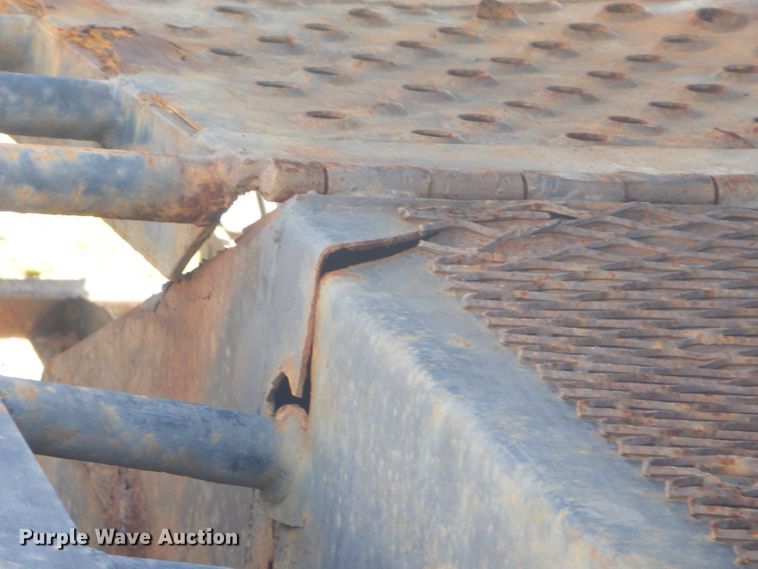 image for item ED9361 2000 Shamrock car carrier trailer