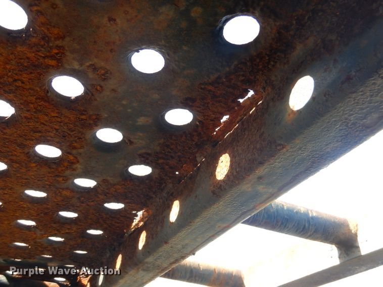 image for item ED9361 2000 Shamrock car carrier trailer